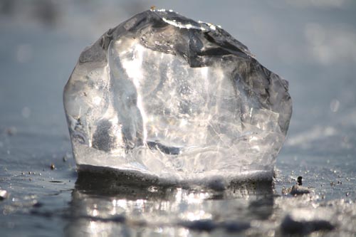 Modèle de photo d'un morceau de glace